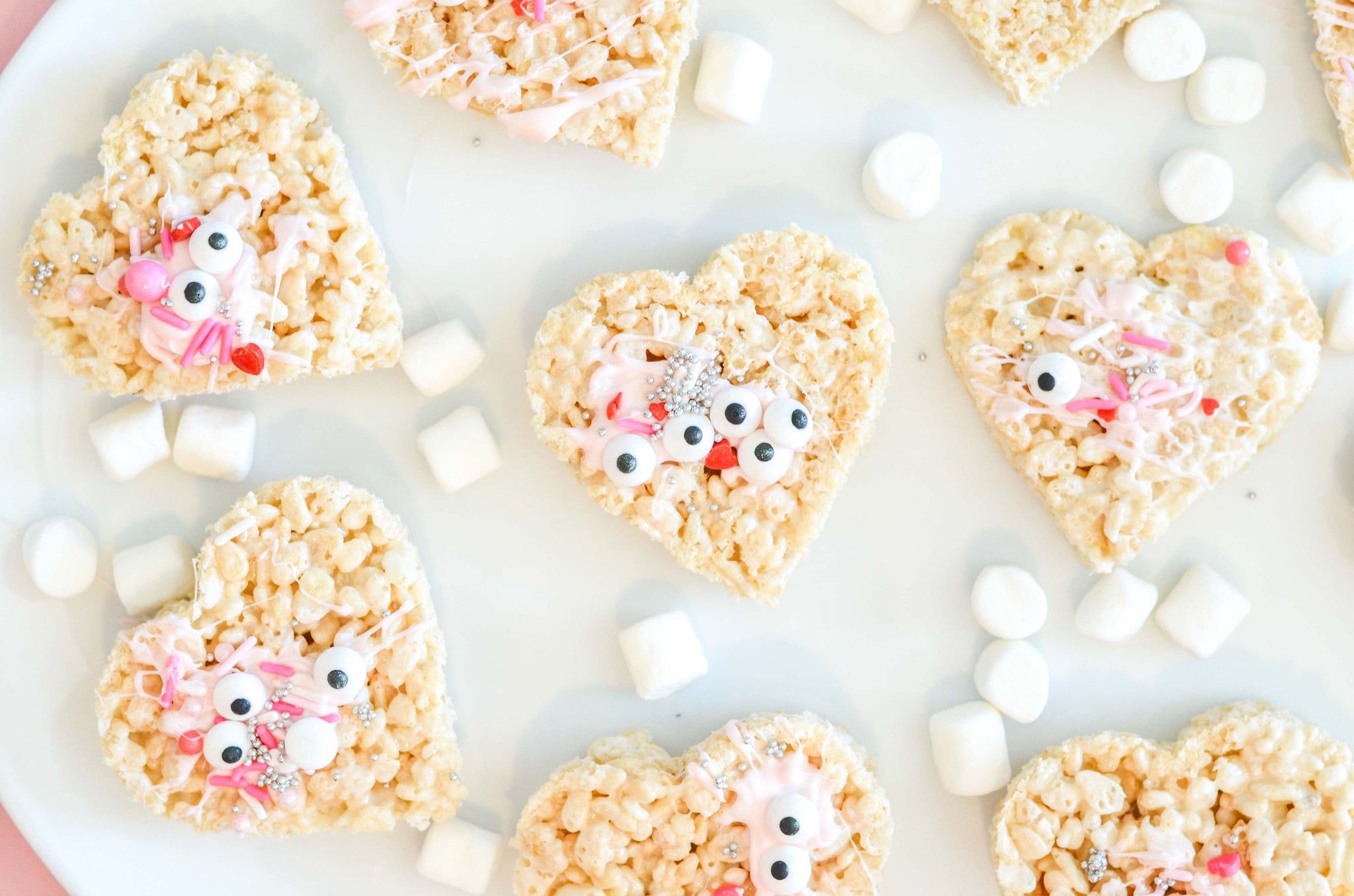 Rice Krispy Valentine's Treat // Simple and Yummy Treats